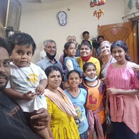 Krishna Homestay האמפי חדר תמונה