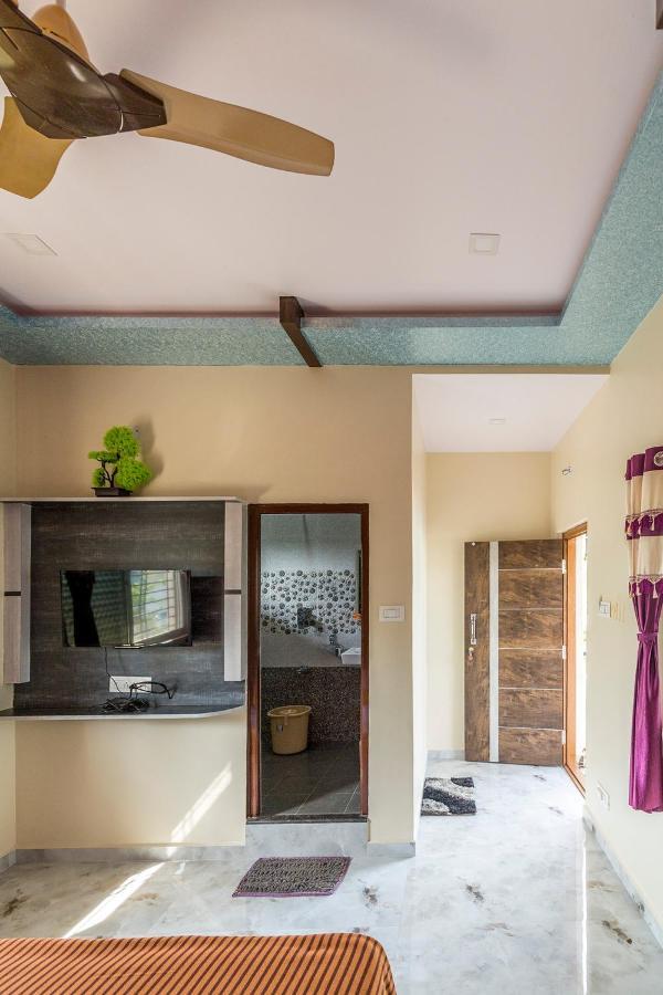 Krishna Homestay האמפי מראה חיצוני תמונה