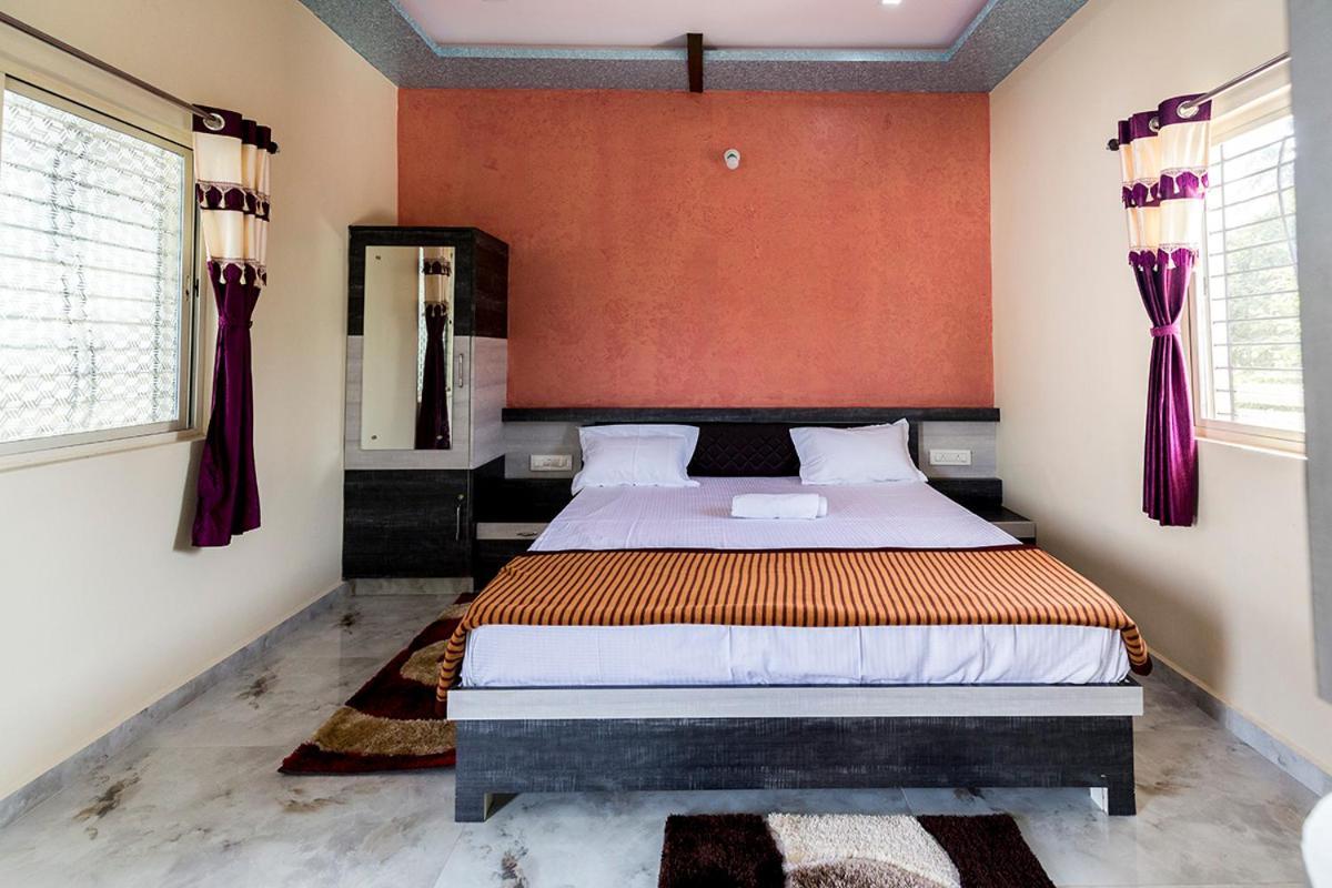 Krishna Homestay האמפי מראה חיצוני תמונה